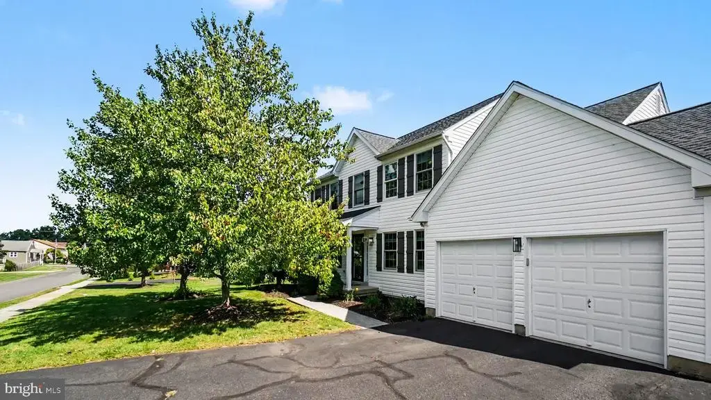 1008 E Fourth St, RED HILL