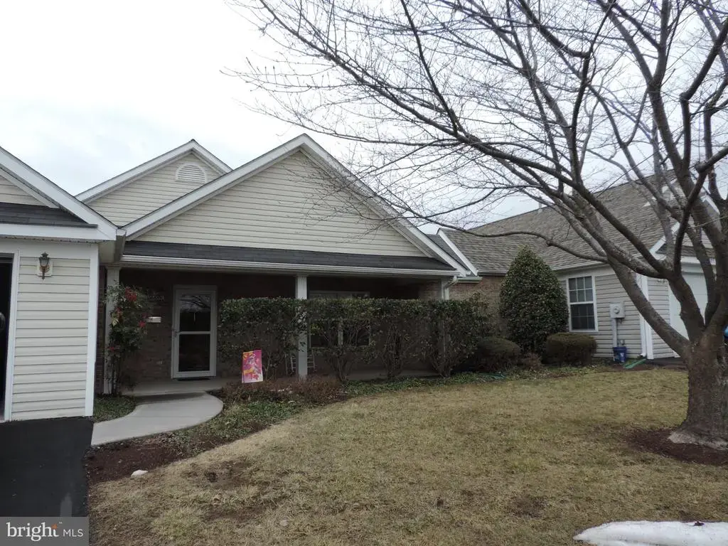 102 Buckwood Ln, WINCHESTER