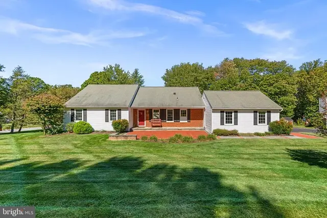 8475 Rooster Ct, Laurel