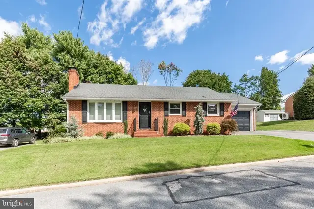 77 George St, Taneytown