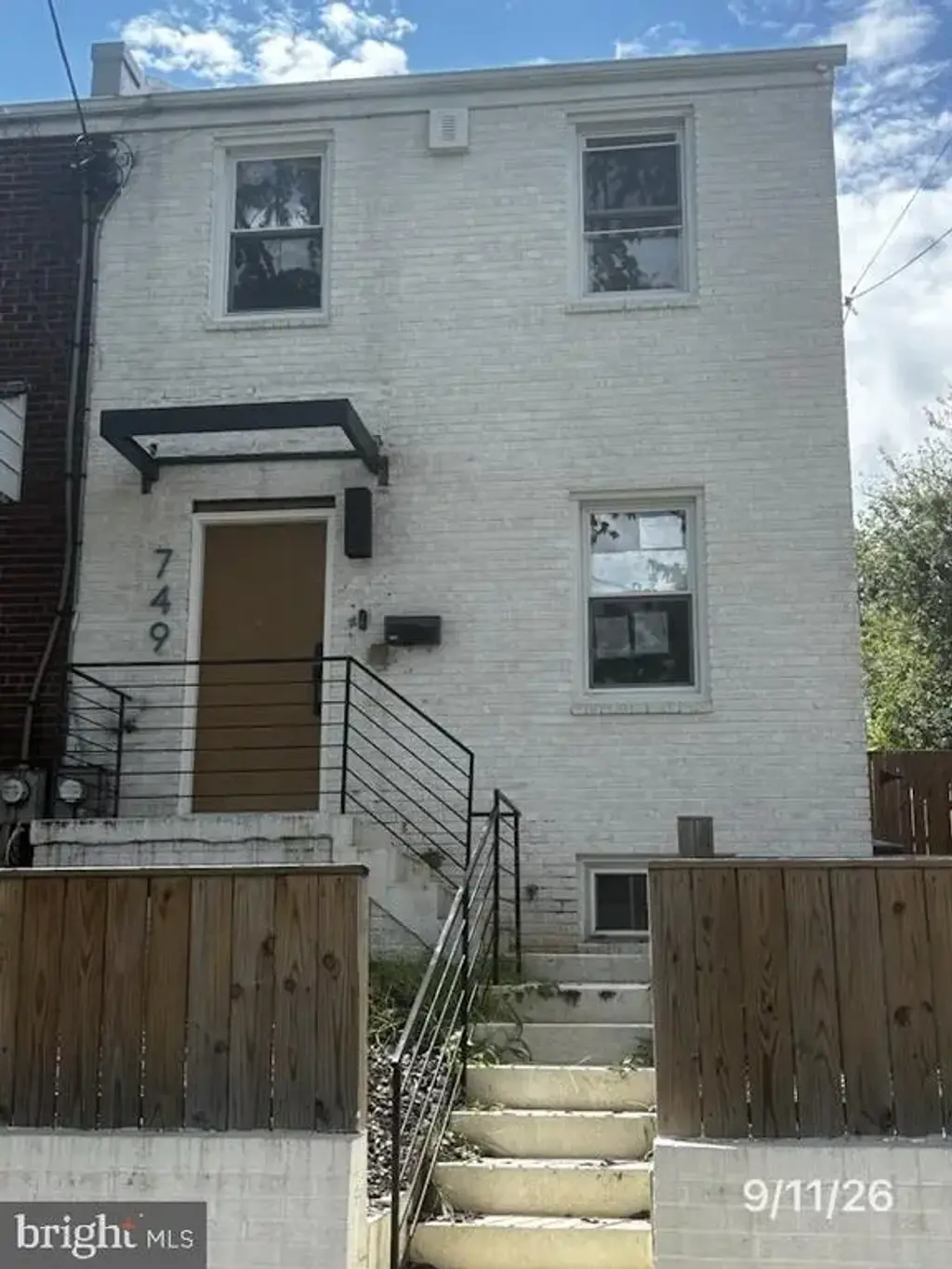 749 Adrian St Se, WASHINGTON