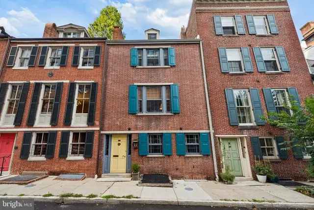 12 W Hamilton St, Baltimore