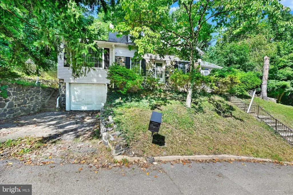 2501 Parkview Rd, BALTIMORE