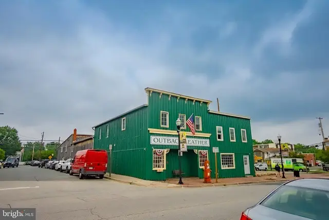 309 Main St, Laurel