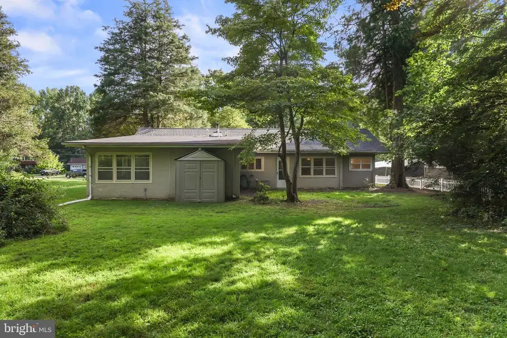20 Farm Ln, ROOSEVELT