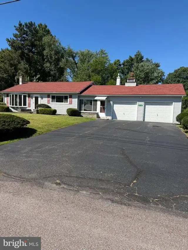 29 Maple Ln, Tunkhannock