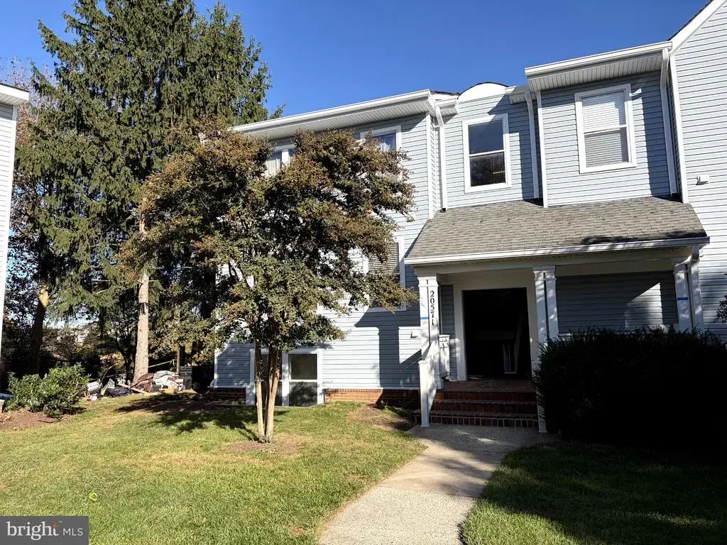 20571 Snowshoe Sq #102, ASHBURN