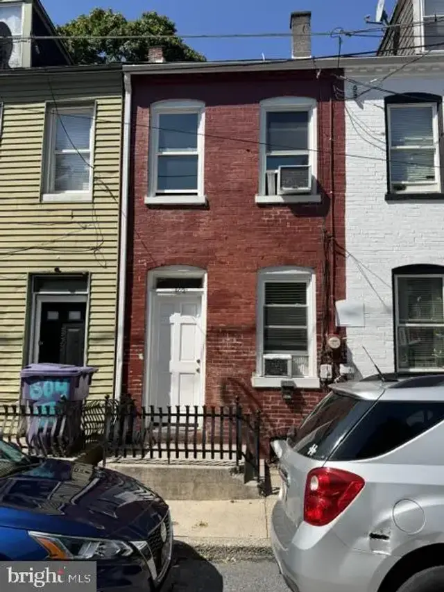 502 1/2 Woodward St, Lancaster