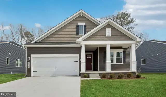 28593 Blossom Ln, Milton