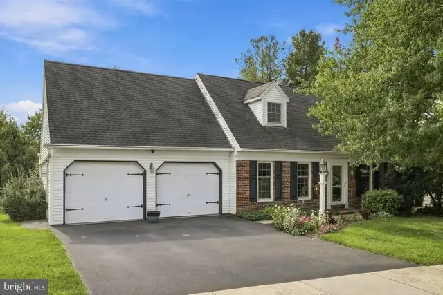 3 Michael Ln, Denver
