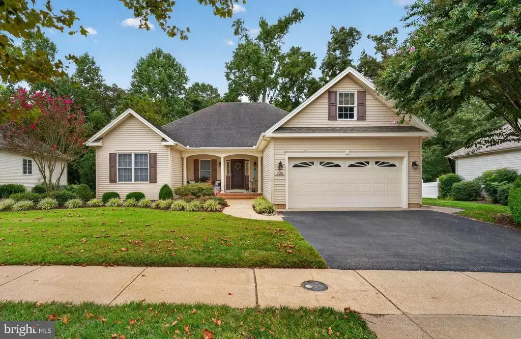 220 Creekside Dr, SALISBURY