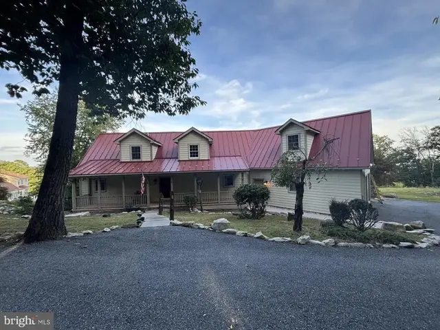 1060 Kuhn Rd, Boiling Springs