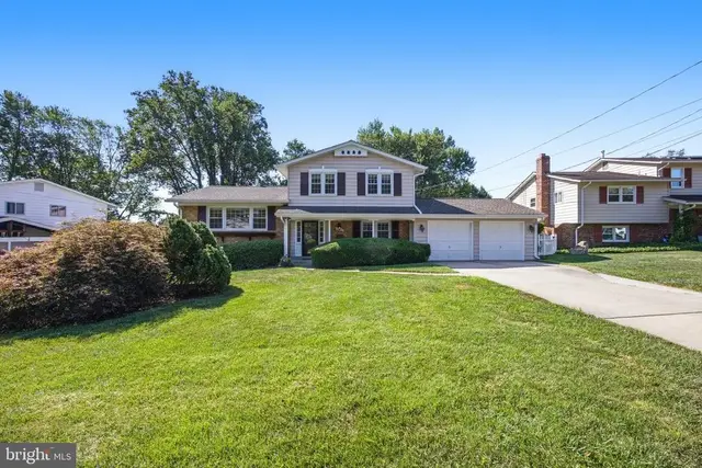 5502 Amesfield Ct, Rockville