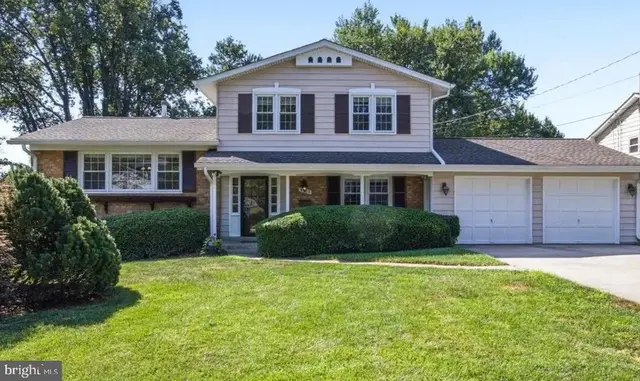 5502 Amesfield Ct, Rockville