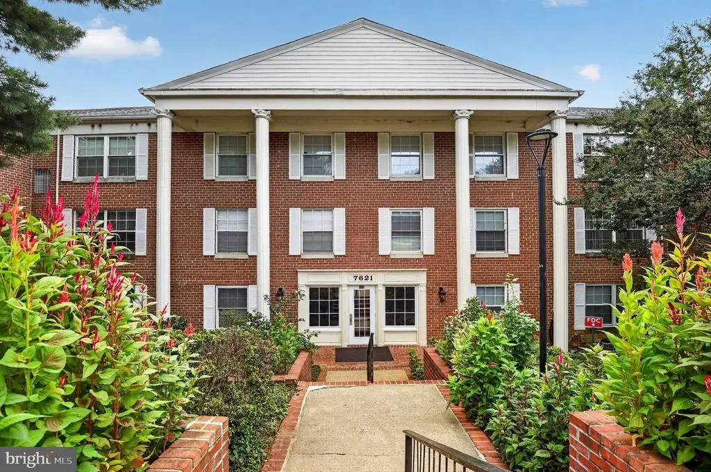 7621 Tremayne Pl #307, MCLEAN