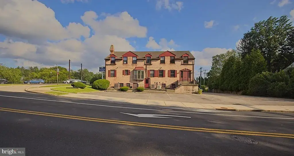 766 Old York Rd, JENKINTOWN