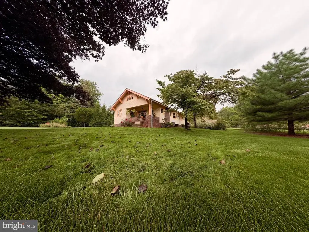 701 Old Philadelphia Pike, DOUGLASSVILLE