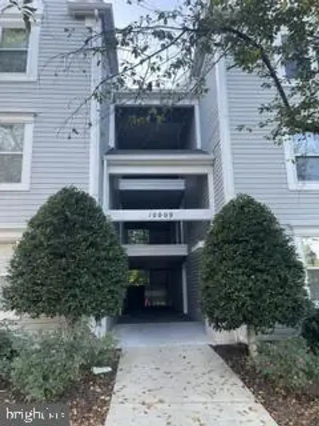 10009 Vanderbilt Cir #4-5, Rockville