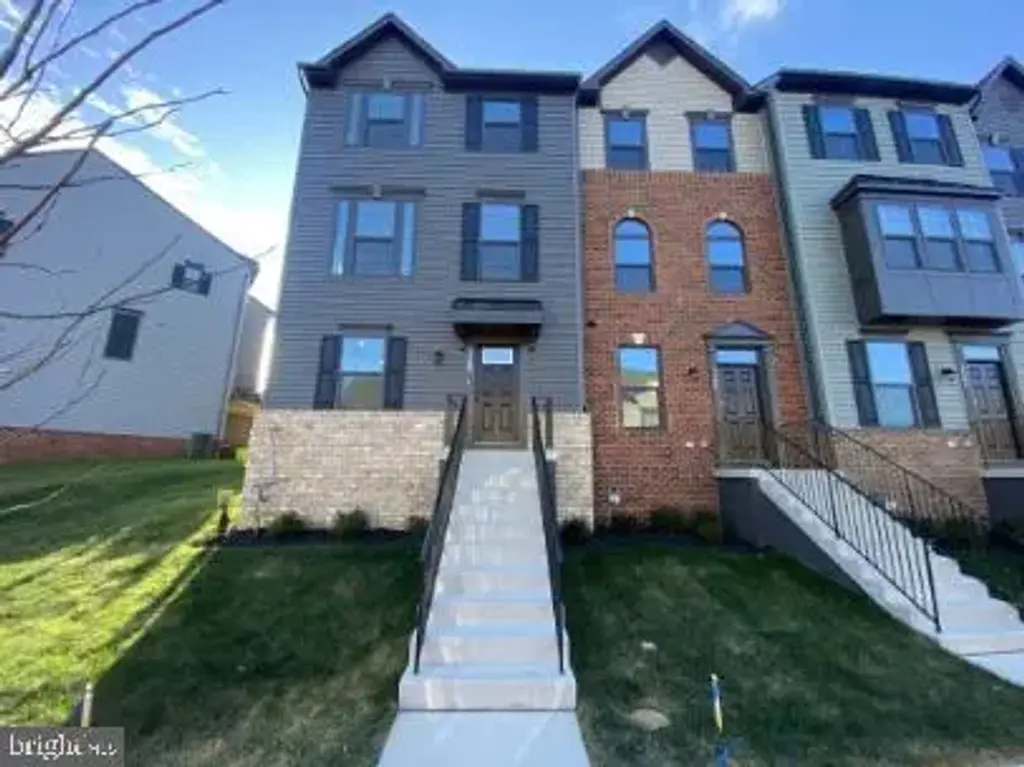 1100 Rampart Dr, FREDERICKSBURG