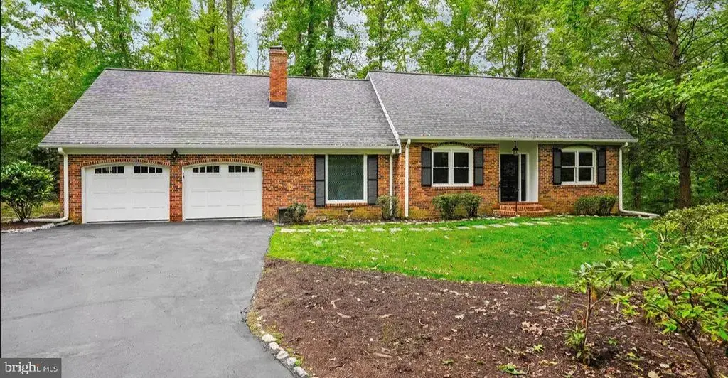 8021 Whitting Dr, MANASSAS