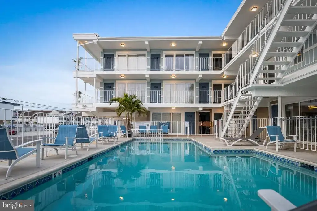 301 Ocean Ave #204, WILDWOOD