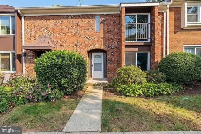 3743 Persimmon Cir, Fairfax