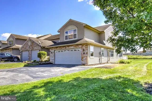 454 Alexandria Ct, Marietta