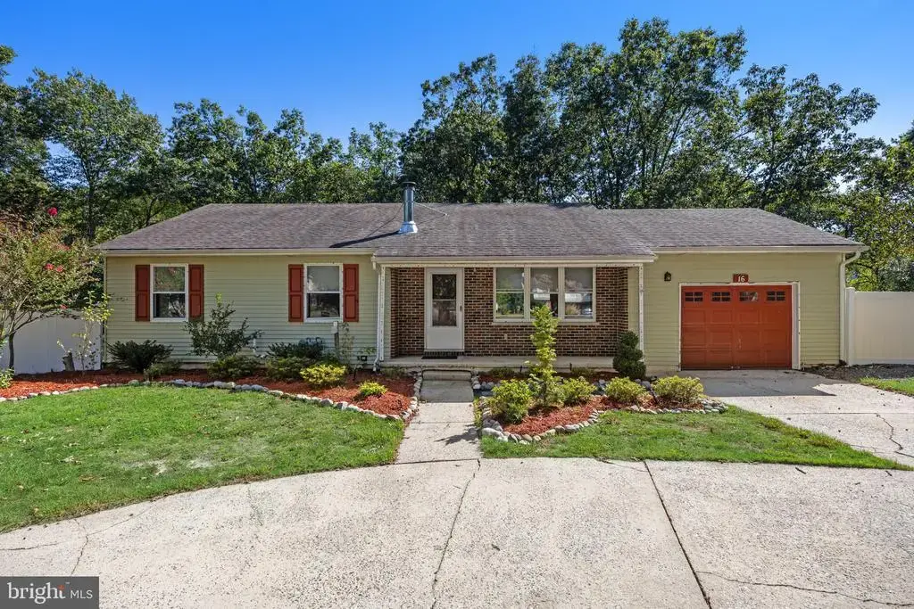 16 Mill Ct, SICKLERVILLE