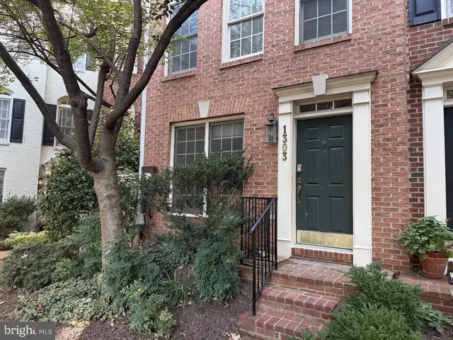 1303 Cameron Hill Ct, Silver Spring