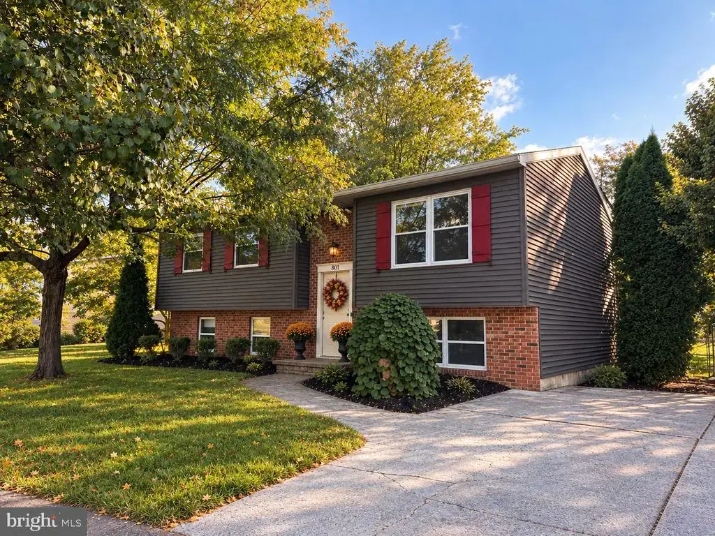 801 Mountain View St, HARRISBURG