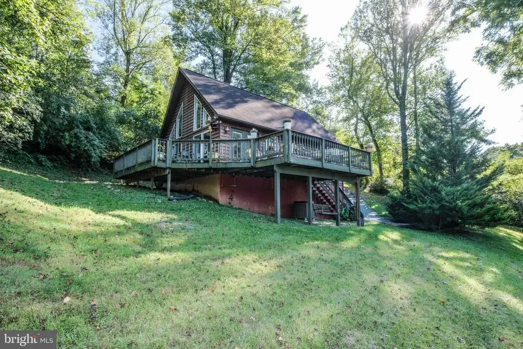 367 Northern Spy Dr, LINDEN