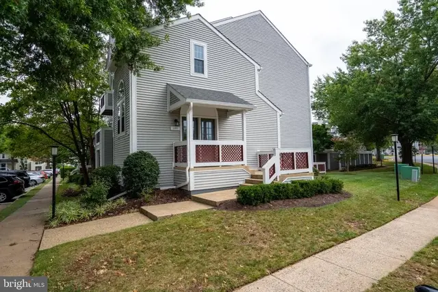 12887 Grays Pointe Rd #12887a, Fairfax