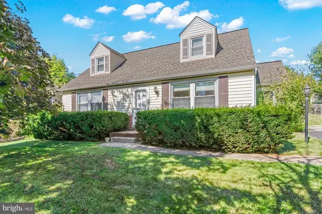 114 Warren Rd, Cockeysville