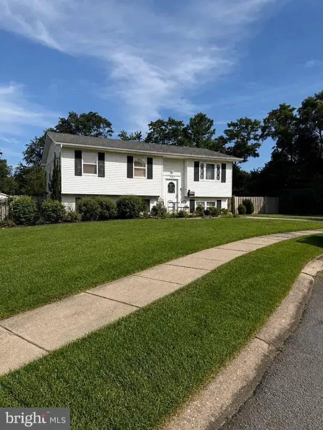 705 Serenity Ct, Edgewood