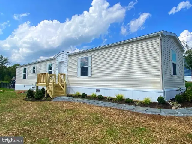 251 Gunner Ln, Honey Brook