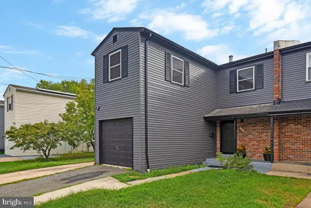 1229 Delafield Pl Ne, WASHINGTON