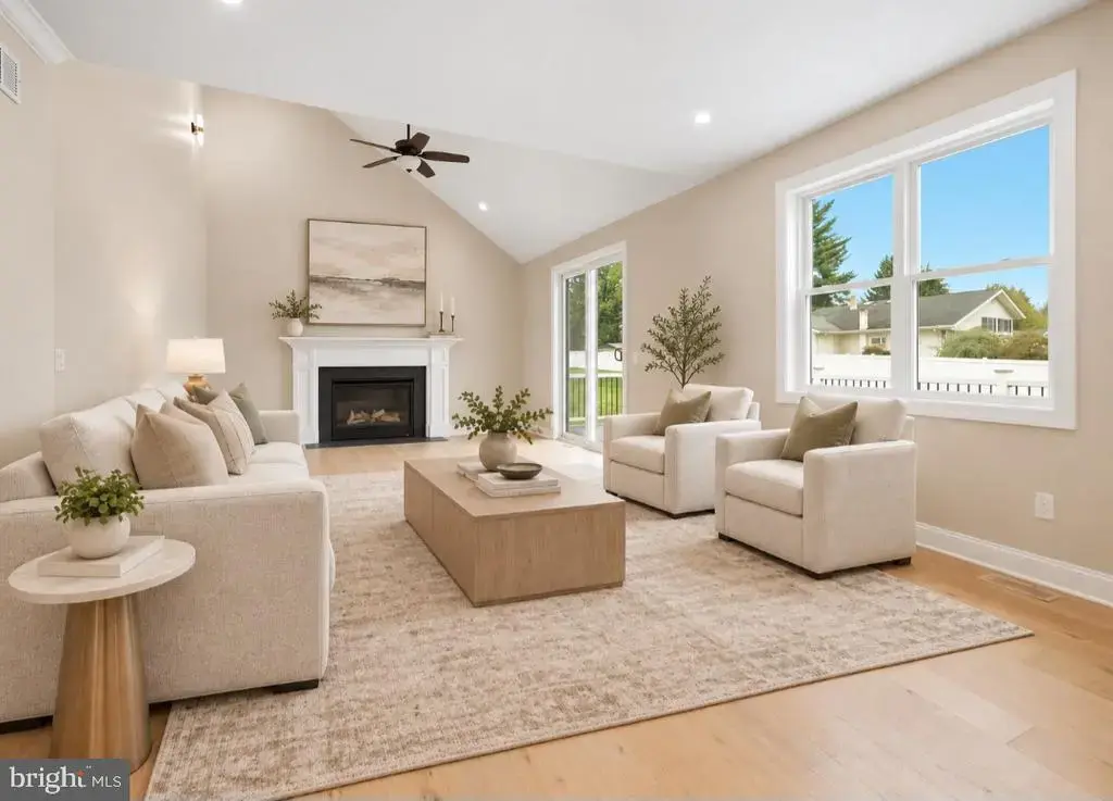 45 Davisville Rd, SOUTHAMPTON