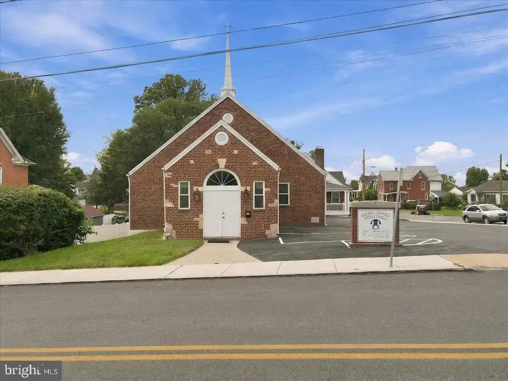 218 N Potomac St, WAYNESBORO