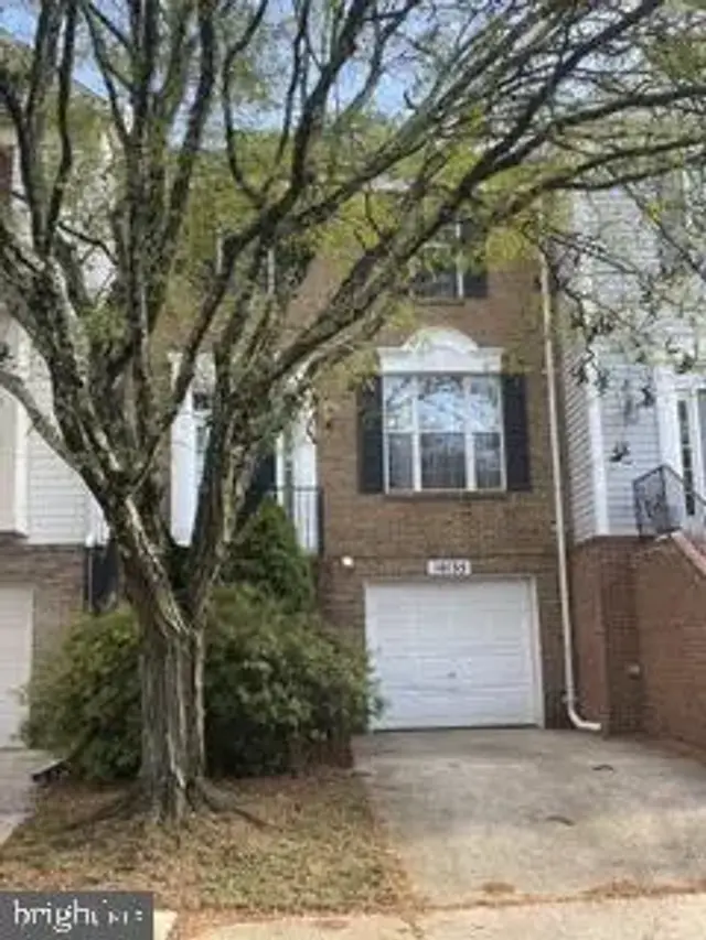 10135 Vanderbilt Cir, Rockville