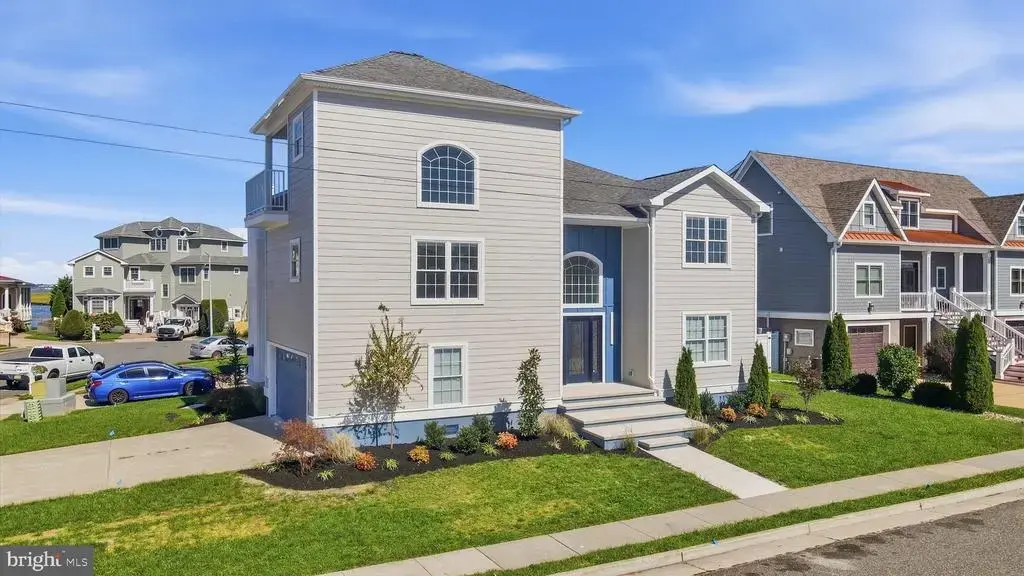 909 N Burghley Ave, VENTNOR CITY