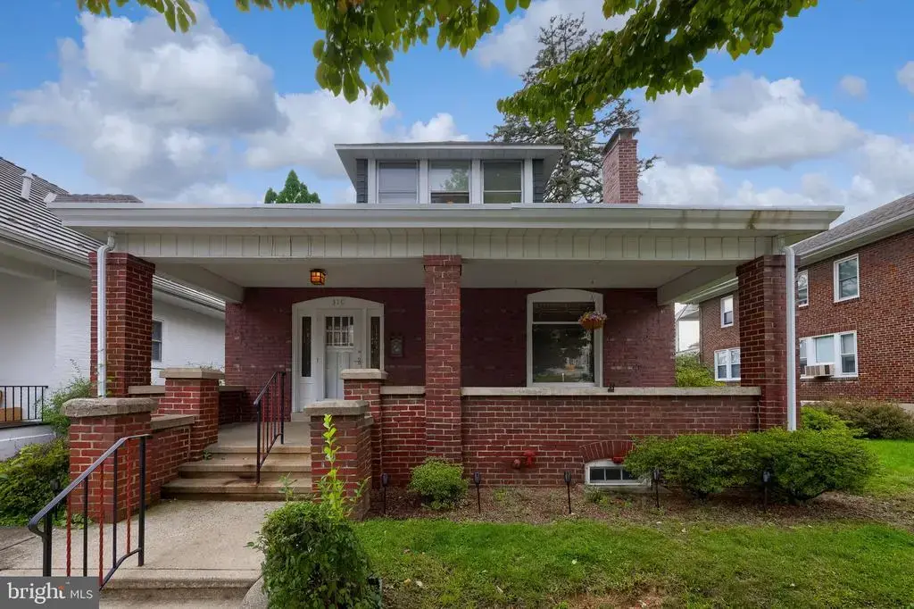 310 N State St, SHILLINGTON