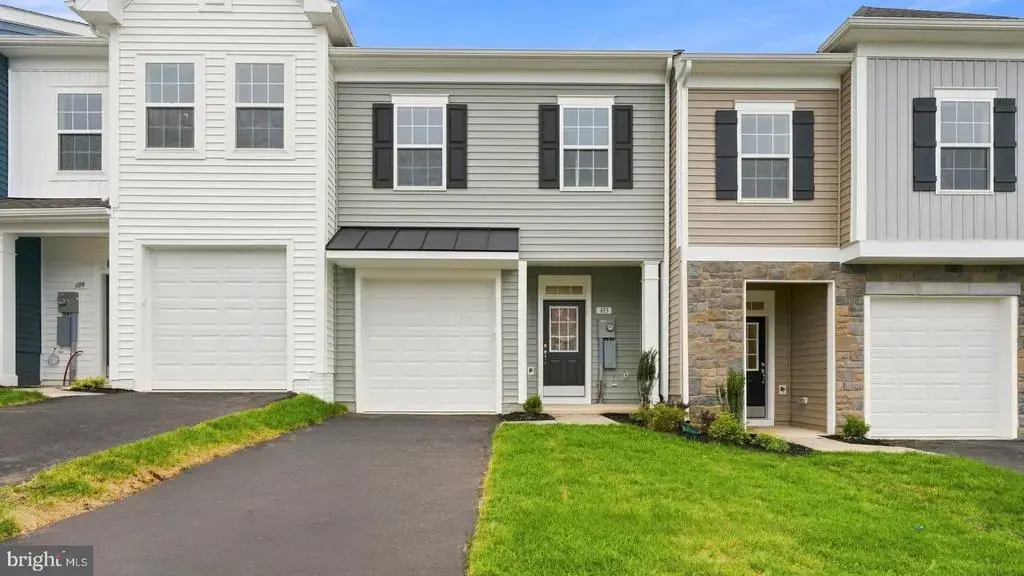 613 Slick Ter, MARTINSBURG