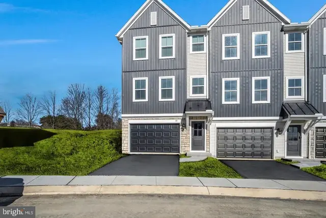 18 Morgan Cir #006-01, Carlisle