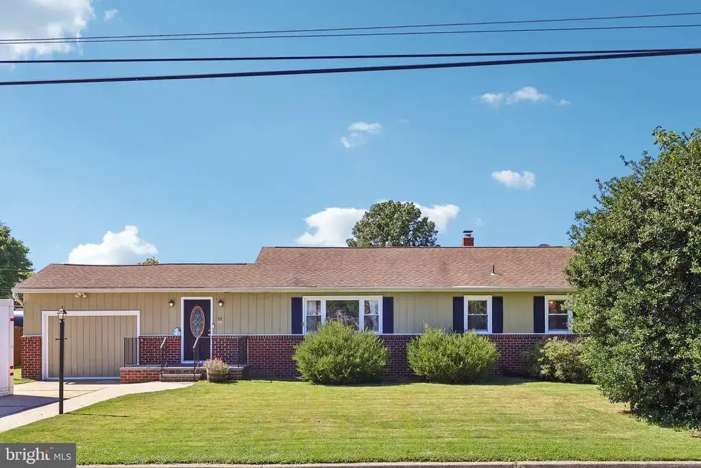 35 Eaton Rd, PENNSVILLE