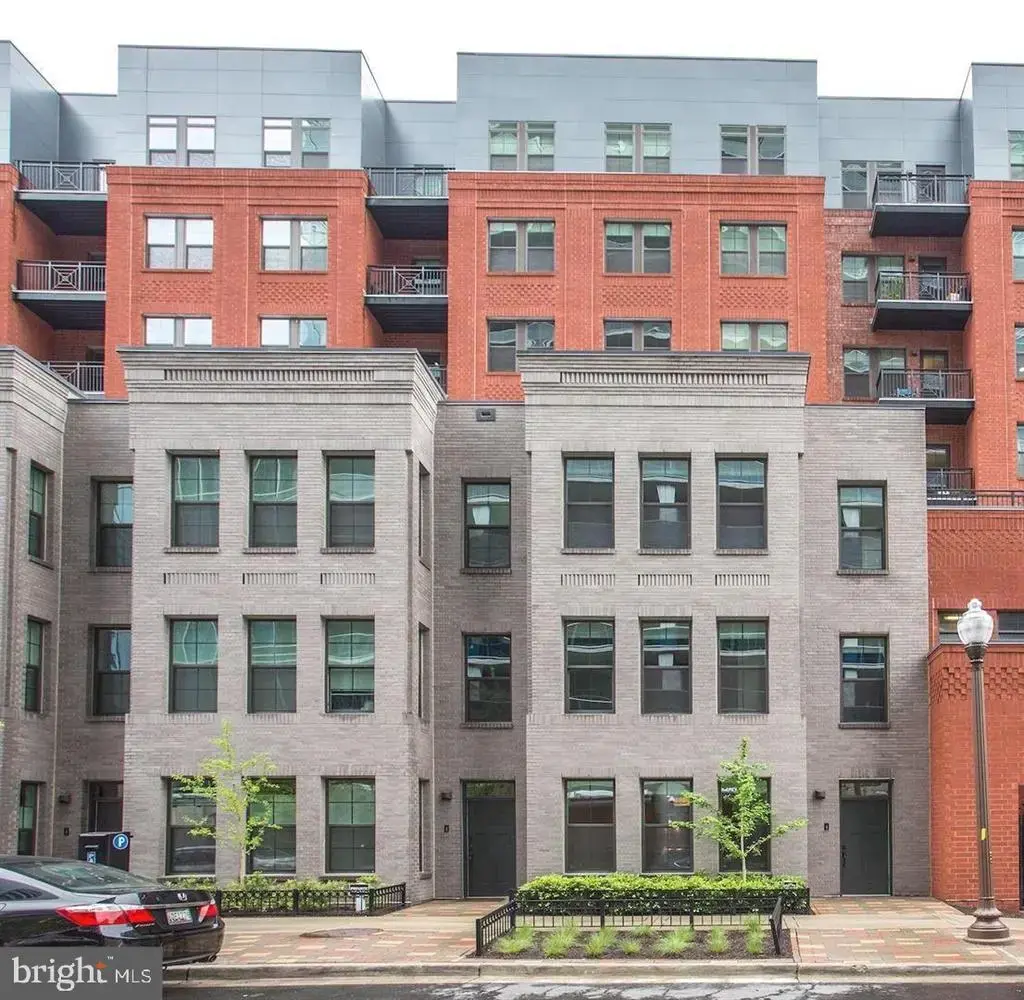 1411 Key Blvd #106, ARLINGTON