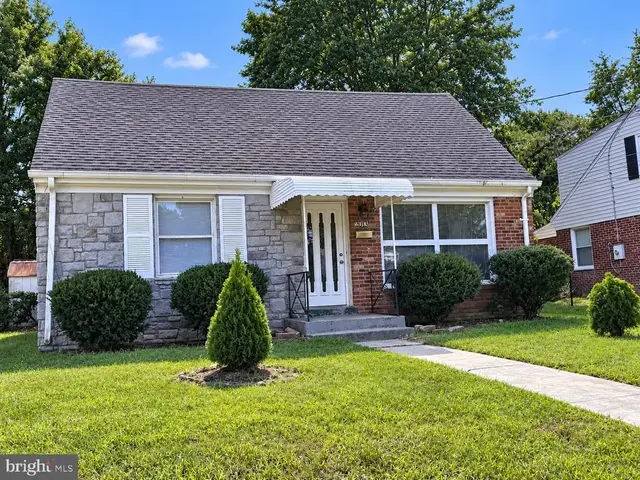 2013 Van Buren St, Hyattsville