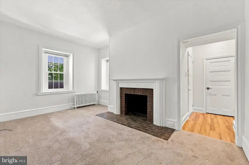 30 N Waterloo Rd #53, DEVON