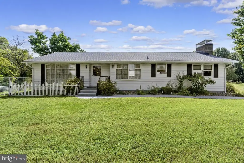 1920 Appaloosa Way, OWINGS