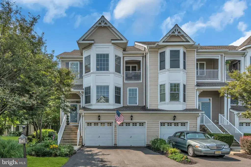 9 South Dr, SOUTH AMBOY