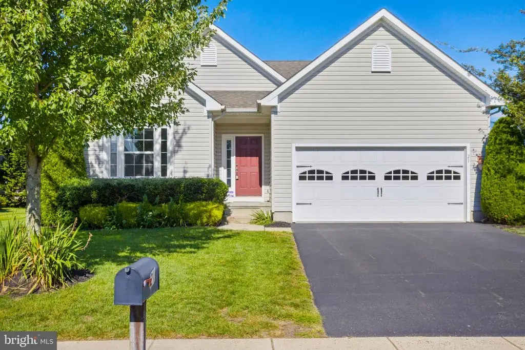 21 Applegate Dr, FLORENCE